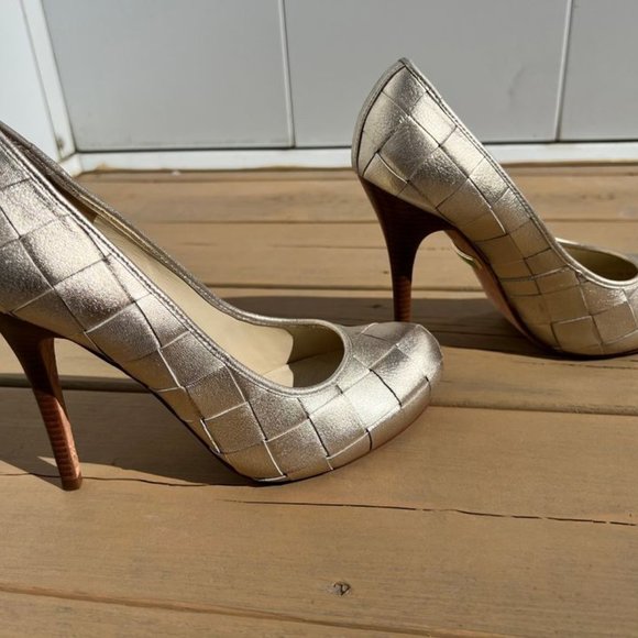 LAMB Gold pumps - Picture 4 of 5